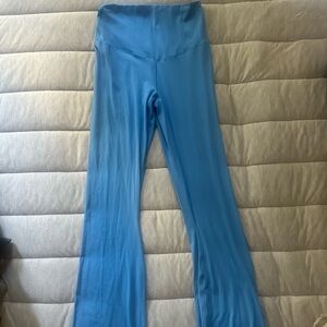 aeire flare leggings